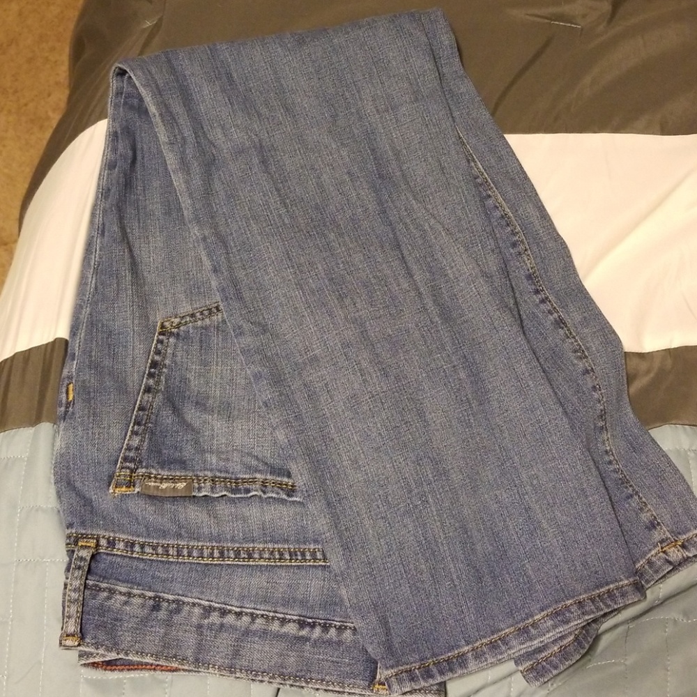 Boyfriend jeans with slim leg